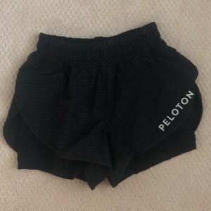 EUC Peloton Lululemon Shorts sz8